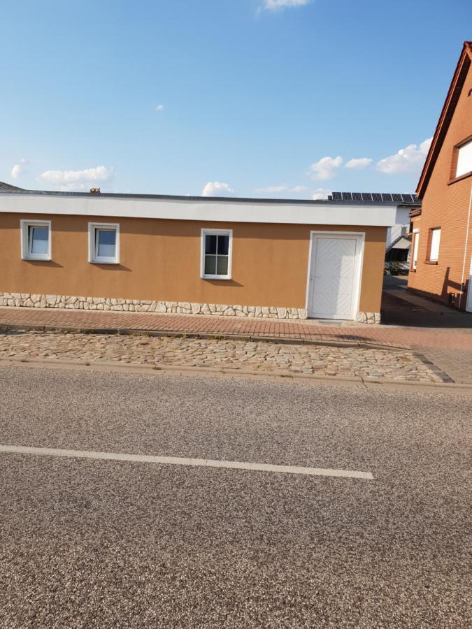 Tinas Ferienwohnung Hohendodeleben Buitenkant foto